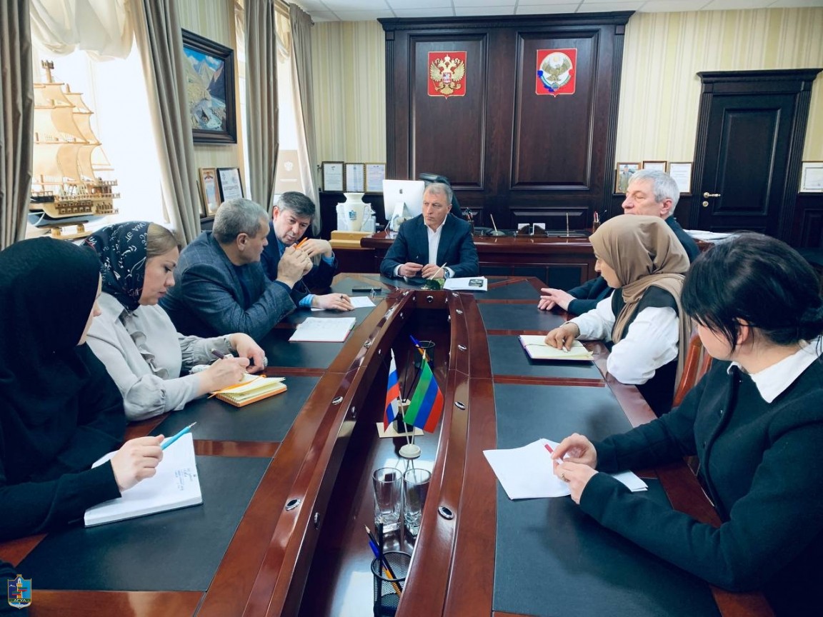 Депутат Народного собрания Республики Дагестан Гаджиомаров Магомедали Наврузович совместно с главой