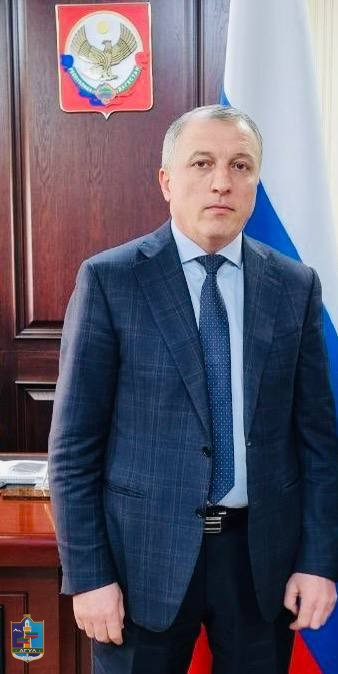 Поздравление главы МО «Агульский район" Закира Каидова с Днём Государственного флага Российской Фед